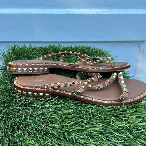 Ash gold studded tan flat sandals with leather soles - Picture 6 of 10